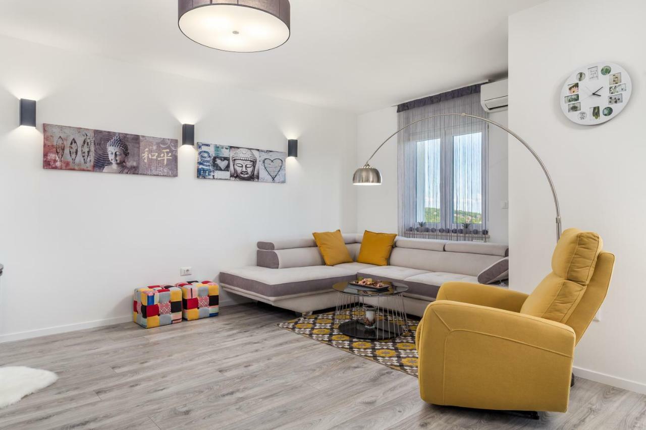 Luxury Apartment La Es Marcelji Exterior photo