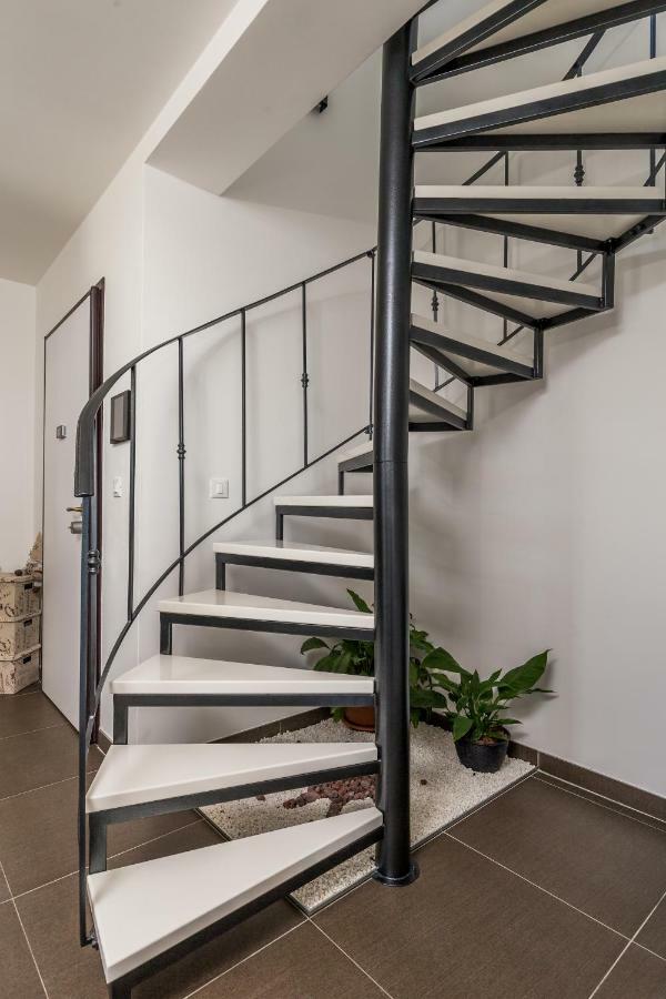Luxury Apartment La Es Marcelji Exterior photo